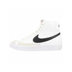 Nike Čevlji košarkaška obutev bela 37.5 EU Blazer Mid