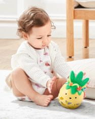 Skip hop Kmetija Rattle Roll-Around Ananas 3m+