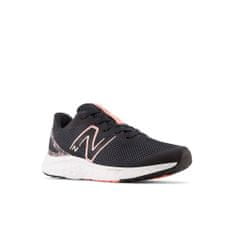 New Balance Čevlji črna 36 EU GPARIRB4