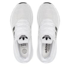 Adidas Čevlji bela 44 EU Swift Run 22