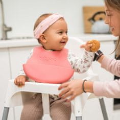 BabyOno Mehak plastični slinček z žepom brez BPA roza 6m+