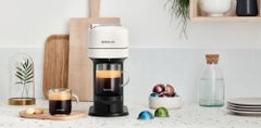 NESPRESSO Vertuo Next kavni aparat, bel