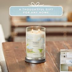 Yankee Candle Dišeča sveča Signature Tumbler iz stekla velik Clean Cotton 567 g