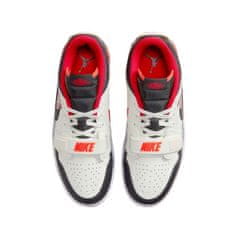 Nike Čevlji bela 45.5 EU Air Jordan Legacy 312 Low