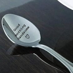 HOME & MARKER® Gravirana žlica 'Good morning handsome' | HANDSOMESPOON