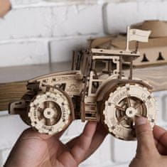 UGEARS 3D lesena mehanska sestavljanka Traktor zmaga