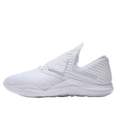 Nike Čevlji bela 45.5 EU Jordan Relentless