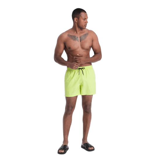 OMBRE Neonske moške plavalne hlače limetno zelene MDN125869