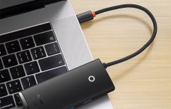 NEW Baseus 5-portni USB-C do HDMI+USB3.0x3+PD HUB (črn)