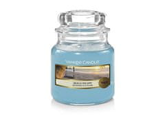 Yankee Candle Aromatična sveča Classic mala Beach Escape 104 g