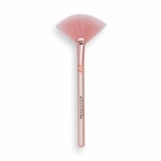 Makeup Revolution R24 Create (Detailed Fan Highlighting Brush)