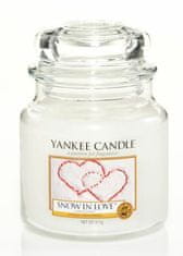 Yankee Candle Aromatična sveča Snow In Love 411 g