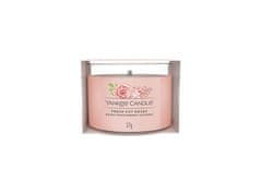 Yankee Candle Votivna sveča v steklu Fresh Cut Rose s 37 g