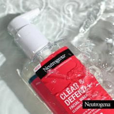 Neutrogena Čistilni gel proti mozoljem Clear & Defend + (Facial Wash) 200 ml