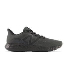 New Balance Čevlji črna 45 EU 411