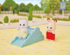 Sylvanian Families Zabaviščni park z mlinom na veter in kotlom