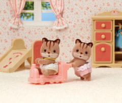 Sylvanian Families Set Walnut Squirrel Twins