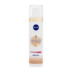 Nivea Luminous 630 Antispot CC Fluid SPF30 cc fluid za poenotenje tena, zmanjšanje temnih madežev in zaščito pred uv-žarki 40 ml Odtenek 02 medium