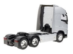 Carmotion Model 1:32, VOLVO FH, triosni traktor, srebrn