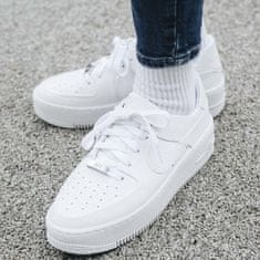 Nike Čevlji bela 36 EU W Air Force 1 Sage Low