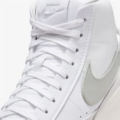 Nike Čevlji bela 42.5 EU Blazer Phantom Mid