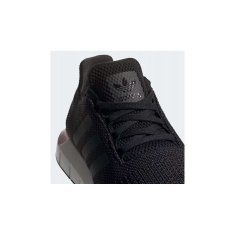 Adidas Čevlji črna 36 2/3 EU Swift Run