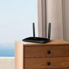 TP-Link TP-Link 300 Mbps Brezžični N 4G LTE Usmerjevalnik - Računalniško omrežje, hitrost do 300 Mbit/s, črna barva, zmogljive funkcije varnosti in upravljanja.