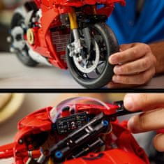 LEGO Technic 42202 Ducati Panigale V4 S Motor