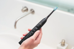 Philips Sonicare DiamondClean 9000 sonična električna zobna ščetka z aplikacijo