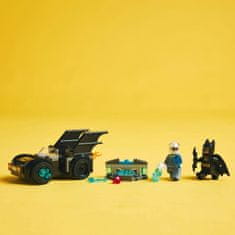 LEGO DC Batman 76301 Batman in Batmobile proti G. Freezu