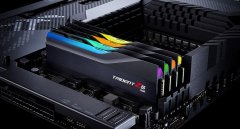 G.Skill G.Skill Trident Z5 RGB 32 GB (2 x 16 GB) DDR5 6400 MHz, XMP 3.0, Dual-channel, Multicolor Osvetlitev, 288-pin DIMM