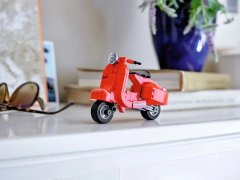 LEGO LEGO CREATOR 40517 Vespa - modeli za sestavljanje, 118 delov, priporočeno od 9 let, odlična zabava za vse ljubitelje LEGO!