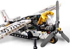 LEGO LEGO Technic 42198 - Zmogljiv model za gradnjo, 333 delov, priporočena starost 8+, hitra dostava v 24 urah