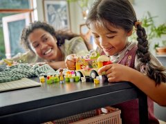 LEGO LEGO Friends 42633 Avtodomček s hot dogi, 100 delov, za otroke od 4. leta, vključuje 2 minifiguri
