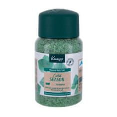 Kneipp Cold Season Mineral Bath Salt kopalna sol za sprostitev ob prehladu 500 g unisex