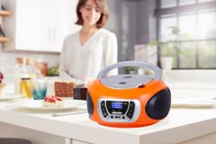 Trevi CMP 510 Boombox, DAB/DAB+, CD predvajalnik, USB, MP3, oranžen