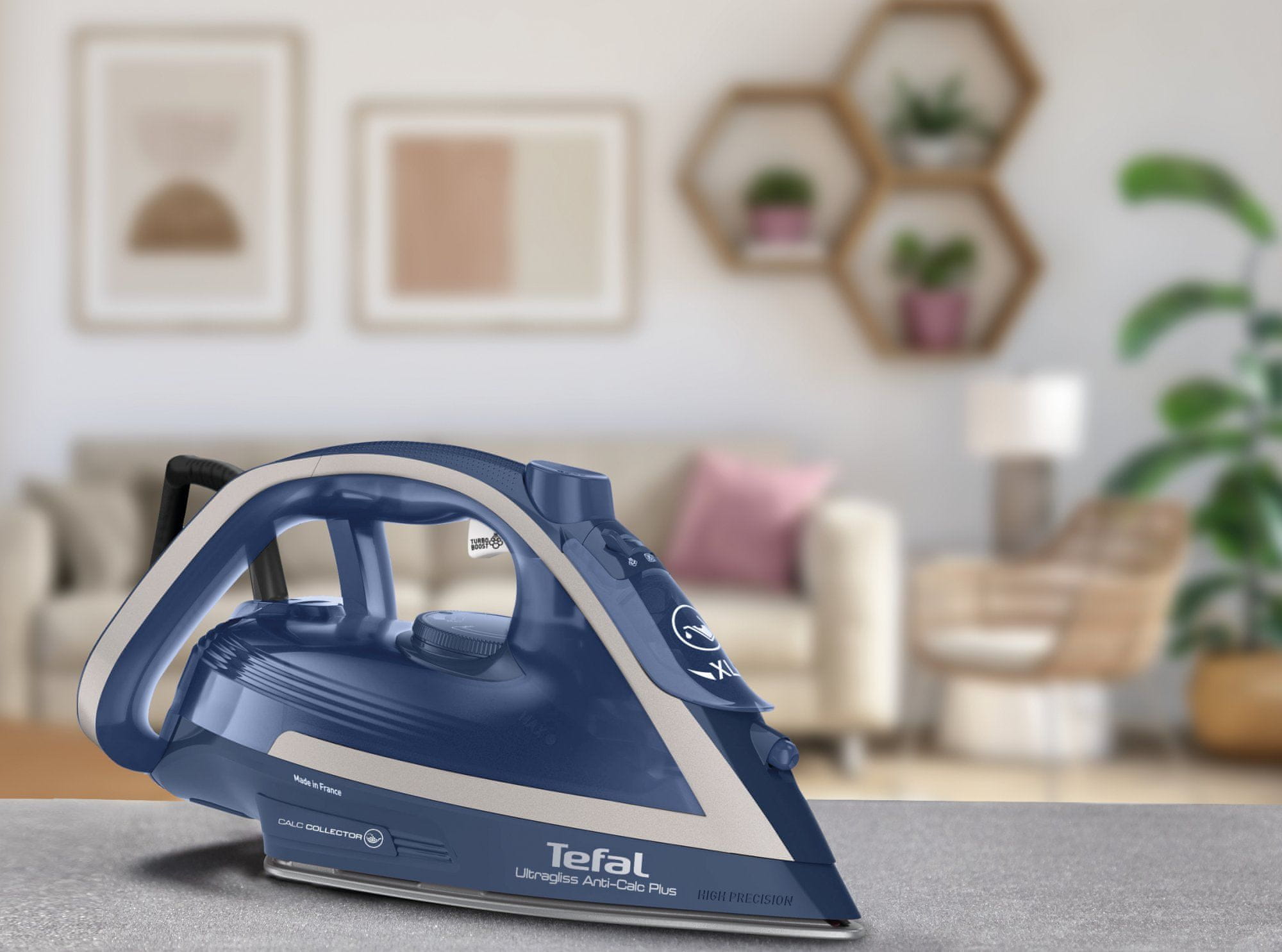 Tefal FV6830E0 Ultragliss Plus parni likalnik