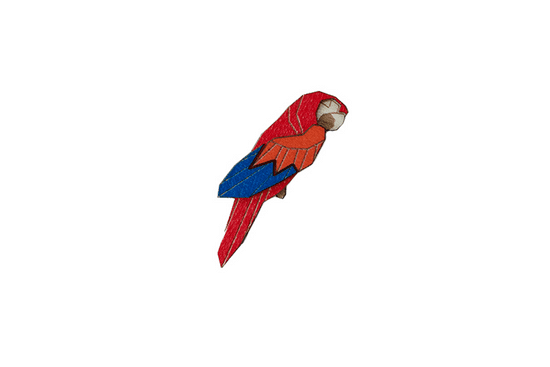 BeWooden broška Ara Parrot Brooch iz lesa univerzalna