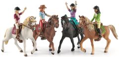 Schleich 42539 lutka rdečelaska Hannah z gibljivimi sklepi, jahanje