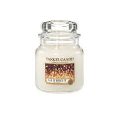 Yankee Candle Aromatična sveča Classic srednja All Is Bright 411 g