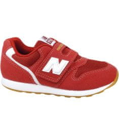 New Balance Čevlji rdeča 23.5 EU 996