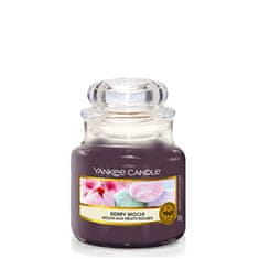 Yankee Candle Aromatična sveča Classic small Berry Mochi 104 g